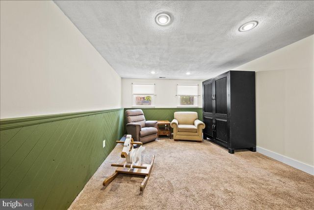 225 PINE BLVD, Medford, NJ 08055