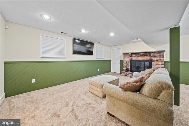 225 PINE BLVD, Medford, NJ 08055