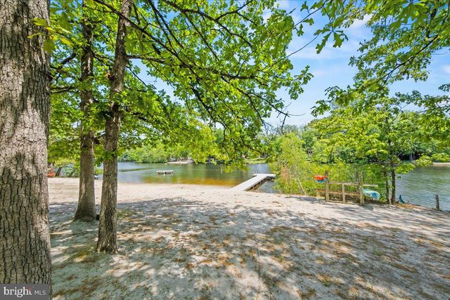 225 PINE BLVD, Medford, NJ 08055