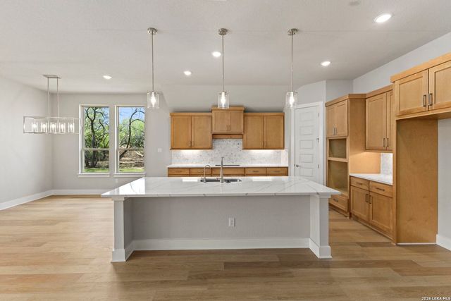 5125 Estates Oak Way, San Antonio, TX 78263
