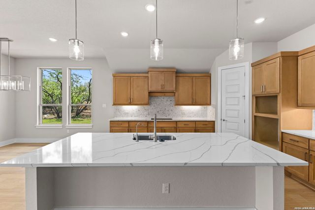 5125 Estates Oak Way, San Antonio, TX 78263