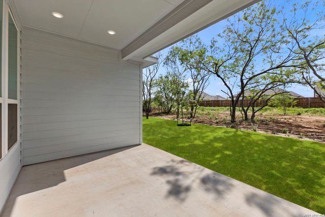 5125 Estates Oak Way, San Antonio, TX 78263