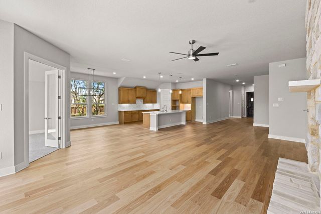 5125 Estates Oak Way, San Antonio, TX 78263