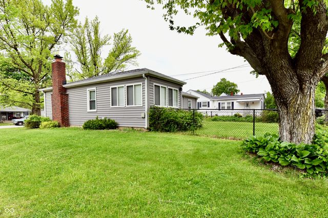 245 S 11th Avenue, Beech Grove, IN 46107