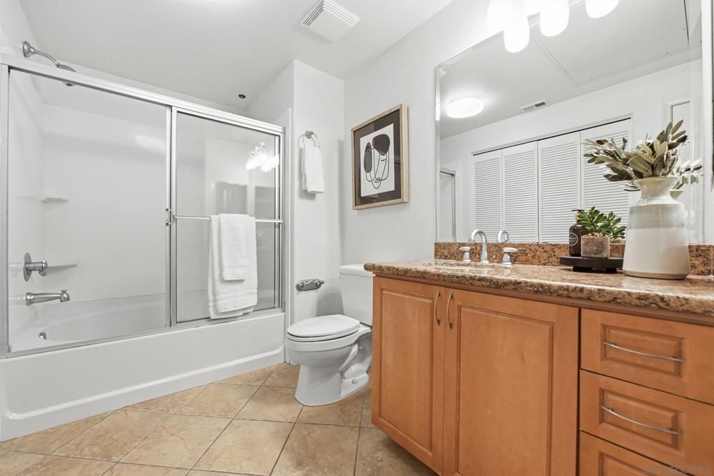 Image 18 of property listing at 3887 Pell Place 221, San Diego, CA 92130