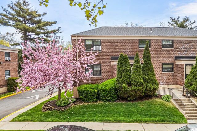 219-50 74th Avenue 328A2, Bayside, NY 11364