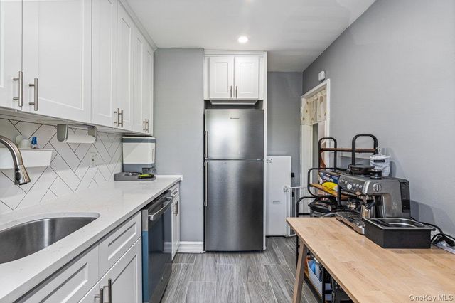 219-50 74th Avenue 328A2, Bayside, NY 11364