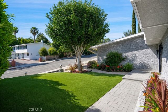 5952 Maury Avenue, Woodland Hills, CA 91367