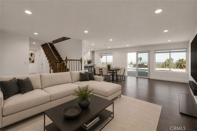 5952 Maury Avenue, Woodland Hills, CA 91367