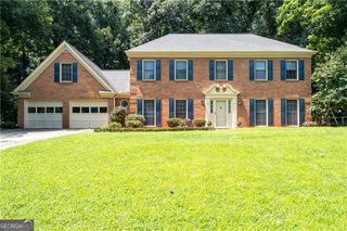 5497 Georgetown Trace SW, Lilburn, GA 30047