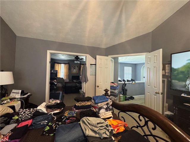 903 Willow Brook CT, Chesapeake, VA 23320