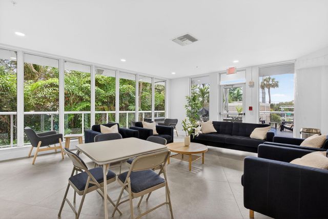 3000 Holiday Drive 1602, Fort Lauderdale, FL 33316