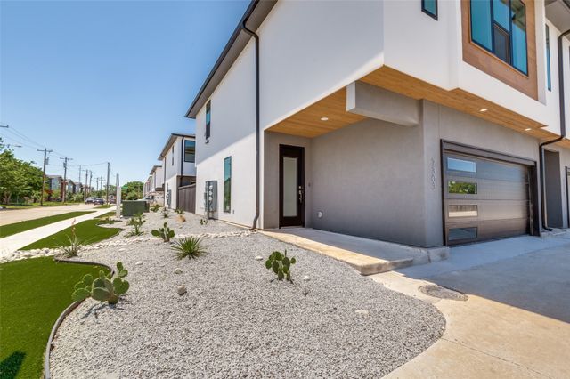 7337 Flyers Way, Dallas, TX 75235