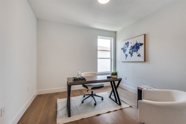 7337 Flyers Way, Dallas, TX 75235