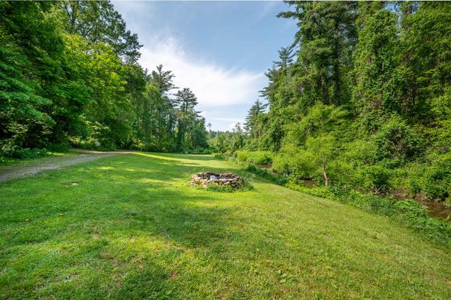 1073 Timberline RD SE, Copper Hill, VA 24079