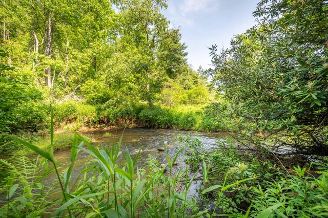 1073 Timberline RD SE, Copper Hill, VA 24079