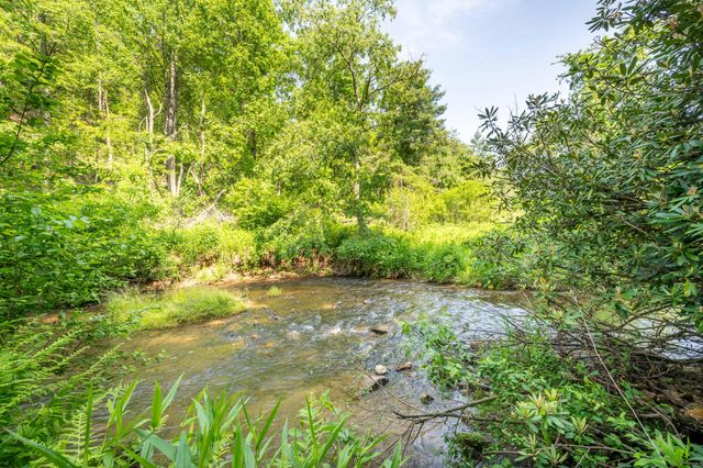1073 Timberline RD SE, Copper Hill, VA 24079