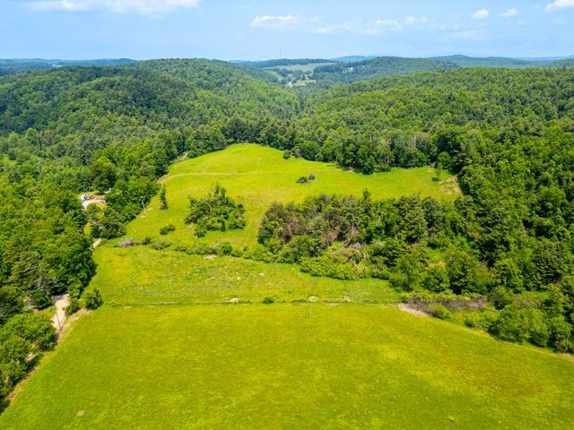 1073 Timberline RD SE, Copper Hill, VA 24079