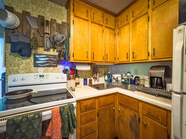 1073 Timberline RD SE, Copper Hill, VA 24079