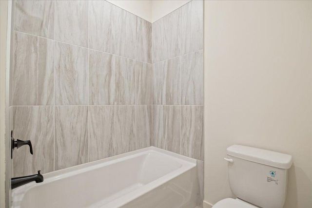 8330 Creekside Overlook Drive, Gainesville, GA 30506