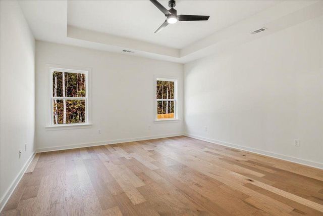 8330 Creekside Overlook Drive, Gainesville, GA 30506