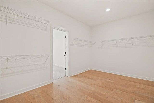 8330 Creekside Overlook Drive, Gainesville, GA 30506