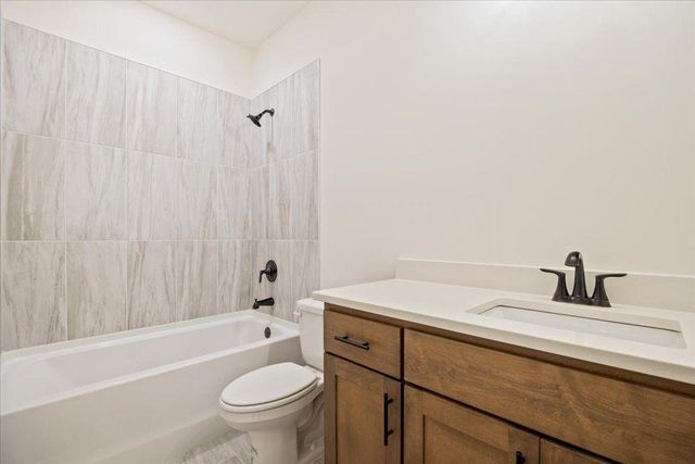 8330 Creekside Overlook Drive, Gainesville, GA 30506