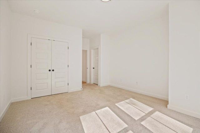 8330 Creekside Overlook Drive, Gainesville, GA 30506