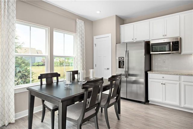 2149 Mainsail DR, Carrollton, VA 23314