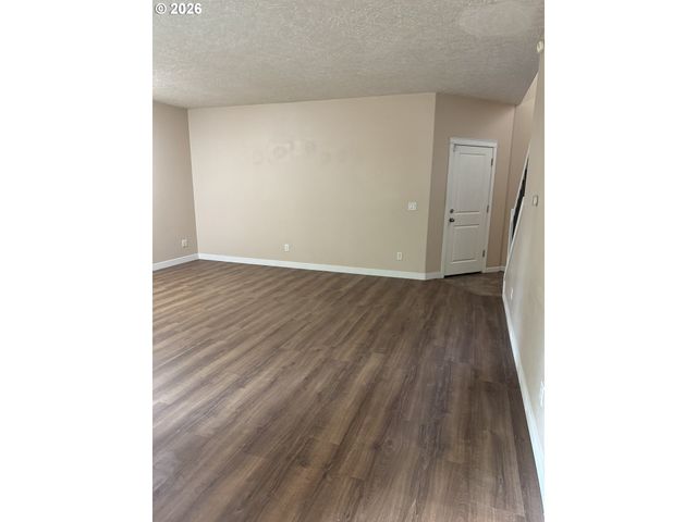359 BRIDGE St, Fairview, OR 97024