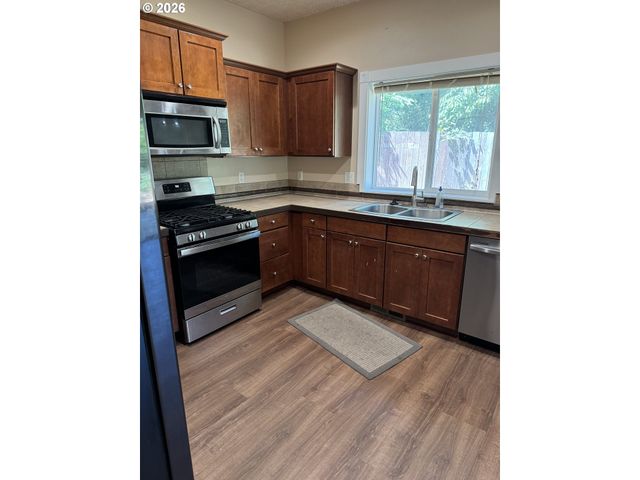 359 BRIDGE St, Fairview, OR 97024