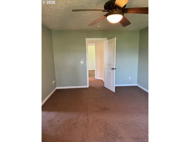 359 BRIDGE St, Fairview, OR 97024