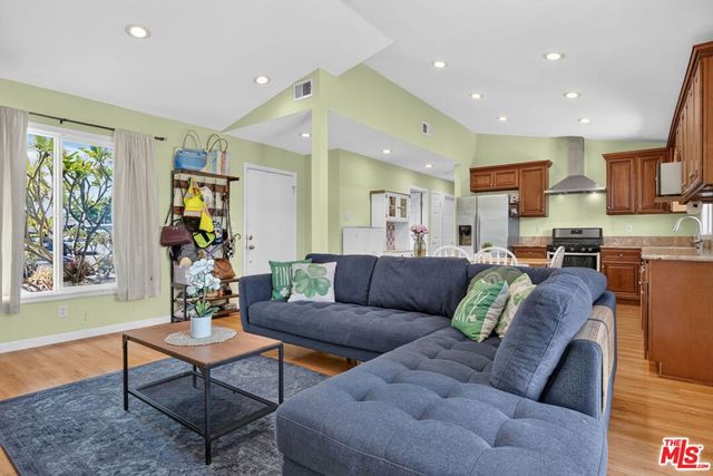 169 W 234th Street, Carson, CA 90745