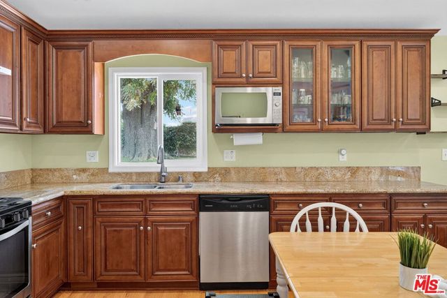 169 W 234th Street, Carson, CA 90745