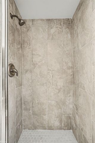 16257 Woodstream Drive, Clinton Township, MI 48038