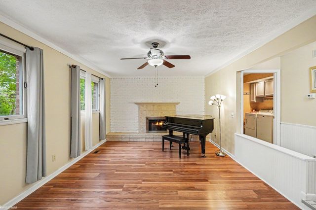 16257 Woodstream Drive, Clinton Township, MI 48038