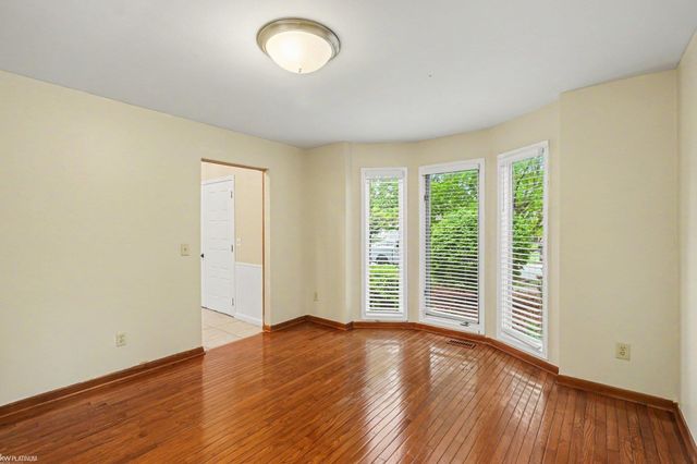 16257 Woodstream Drive, Clinton Township, MI 48038