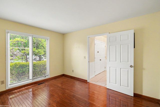 16257 Woodstream Drive, Clinton Township, MI 48038
