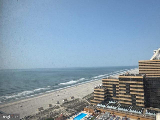 2721 BOARDWALK, Atlantic City, NJ 08401