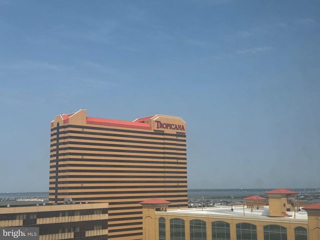 2721 BOARDWALK, Atlantic City, NJ 08401