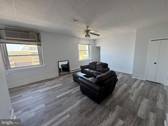 2721 BOARDWALK, Atlantic City, NJ 08401