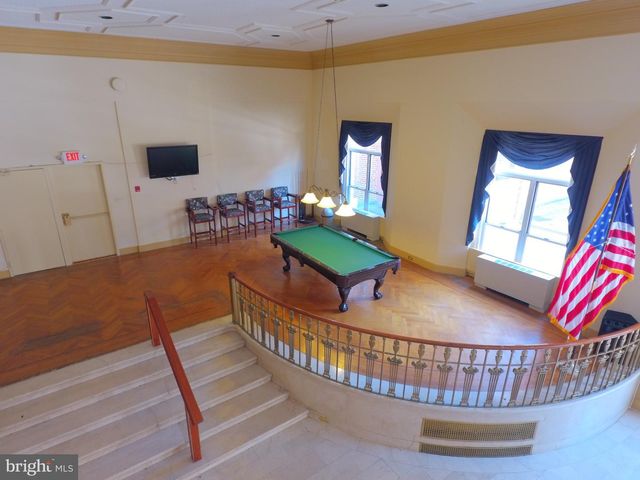 2721 BOARDWALK, Atlantic City, NJ 08401