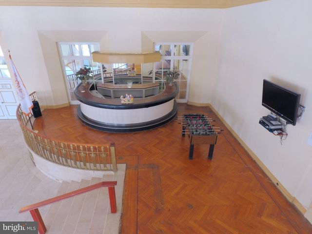 2721 BOARDWALK, Atlantic City, NJ 08401