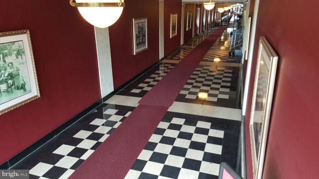 2721 BOARDWALK, Atlantic City, NJ 08401