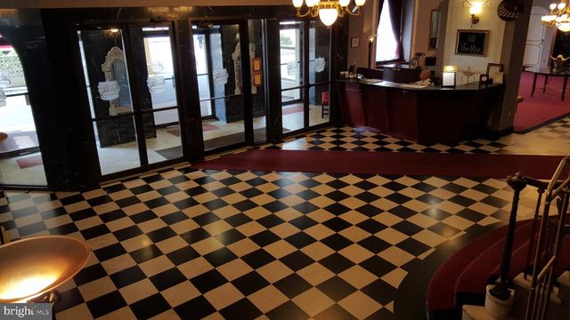 2721 BOARDWALK, Atlantic City, NJ 08401