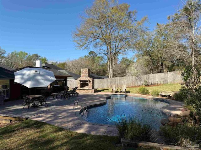 2630 Devlin Way, Cantonment, FL 32533