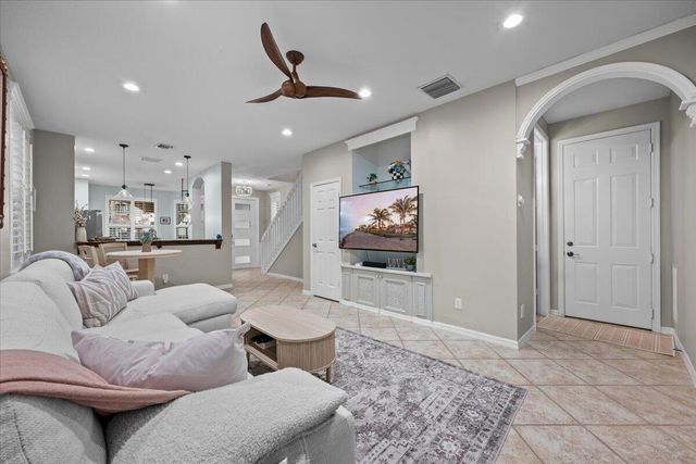 443 Pumpkin Drive, Palm Beach Gardens, FL 33410