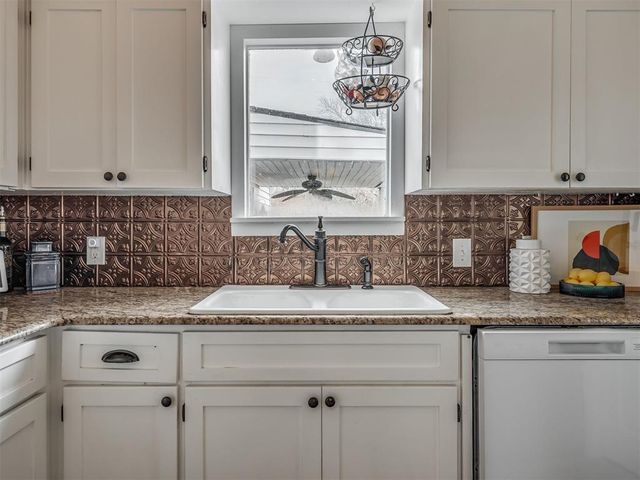 1605 NW 43rd Street, Oklahoma City, OK 73118