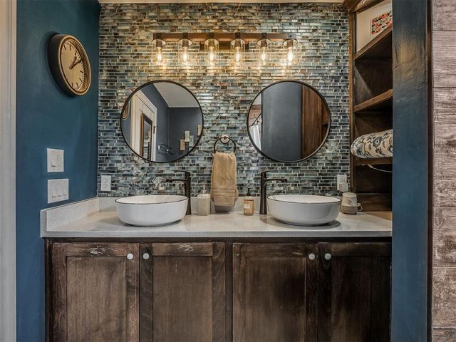 1605 NW 43rd Street, Oklahoma City, OK 73118