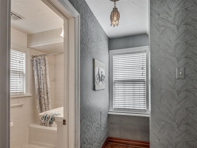 1605 NW 43rd Street, Oklahoma City, OK 73118